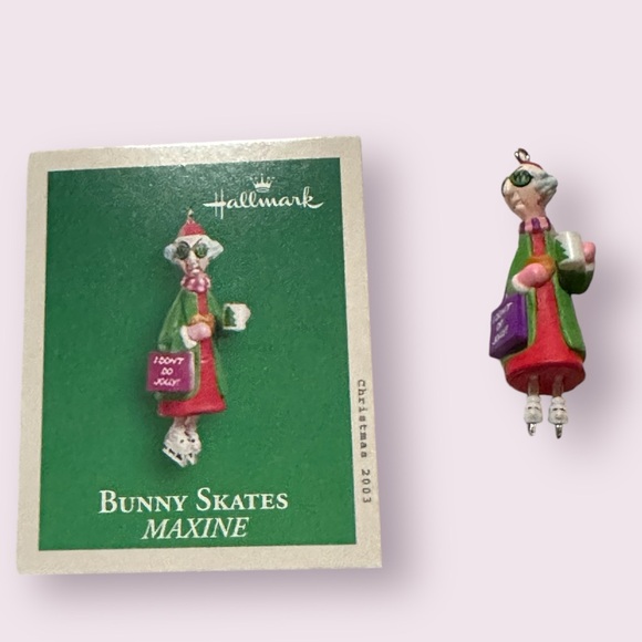NIB Vintage 2003 Hallmark “Bunny Skates Maxine” Miniature Ornament - Picture 3 of 6